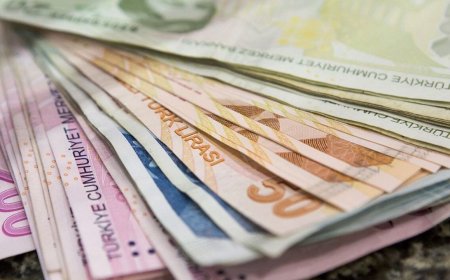 Kamu Bankalarından 100 Bin TL Kredi Hamlesi